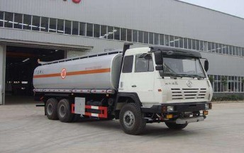 陜汽奧龍后八輪油罐車價(jià)格