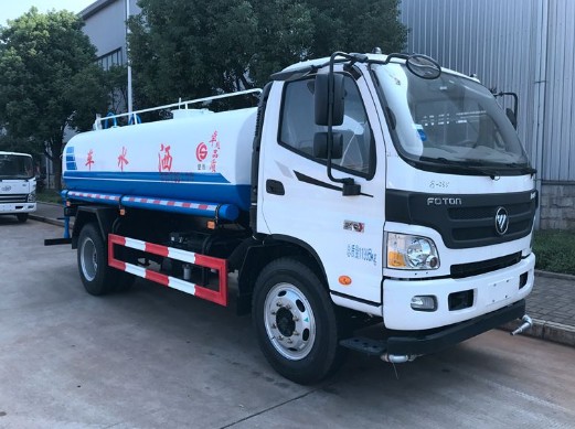 福田歐馬可8噸灑水車圖片