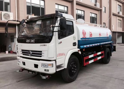 東風(fēng)福瑞卡9噸灑水車