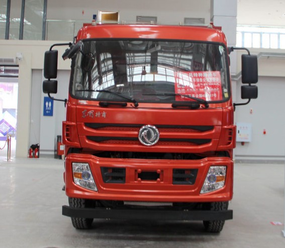 東風(fēng)特商前四后八自卸車