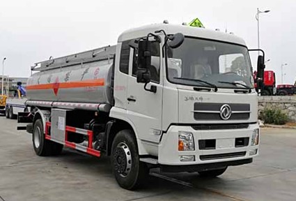 湖北楚勝加油車運(yùn)油車圖片