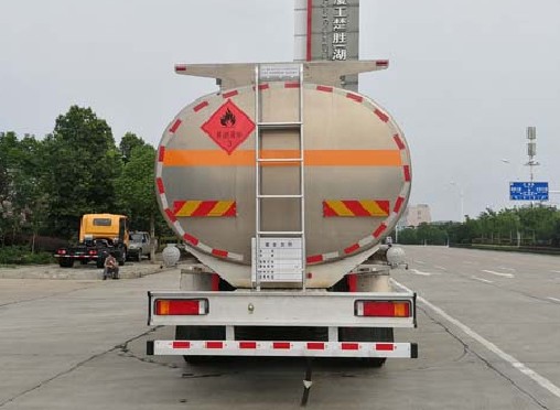 東風天龍前四后八鋁合金油罐車圖片