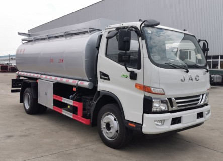 國六江淮高端駿鈴11方供液運(yùn)輸車