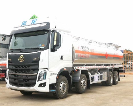 國六東風(fēng)柳汽乘龍H7前四后八鋁金油罐車