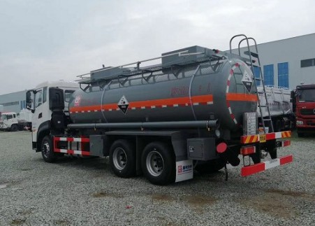 國(guó)六東風(fēng)天龍后八輪腐蝕性物品罐式運(yùn)輸車(chē)圖片 國(guó)六東風(fēng)天龍后八輪腐蝕性物品罐式運(yùn)輸車(chē)圖片