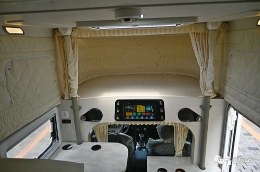 齊星大通T60單排越野升頂分時(shí)四驅(qū)房車星浩DT2221-1（5座）