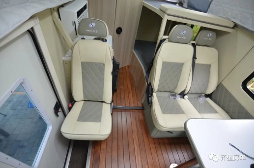 齊星大通T60單排越野升頂分時(shí)四驅(qū)房車星浩DT2221-1（5座）