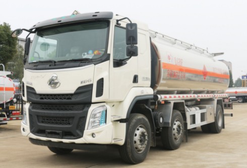 東風(fēng)柳汽乘龍6X2運油車_東風(fēng)柳汽乘龍小三軸油罐車_東風(fēng)柳汽乘龍前四后四油罐車