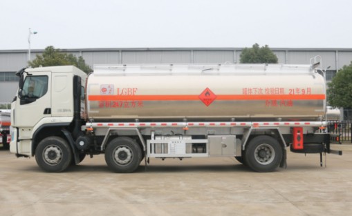 東風(fēng)柳汽乘龍6X2運油車_東風(fēng)柳汽乘龍小三軸油罐車_東風(fēng)柳汽乘龍前四后四油罐車