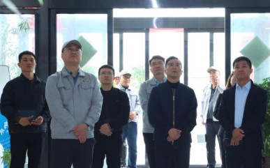 楚勝汽車集團(tuán)董事長董鳴勇帶隊赴福田汽車長沙超級卡車工廠考察交流